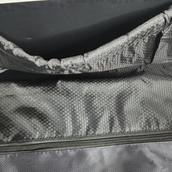 Jessica Simpson Drawstring Cinch Bag Water Resistant Black Travel Bag NWT - Picture 7 of 11